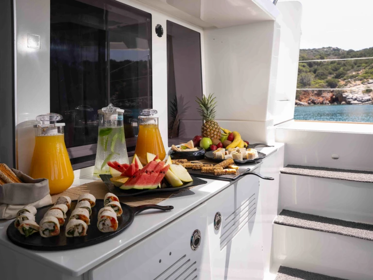Wynajmij Katamaran z lub bez skippera Lagoon w Agios Nikolaos