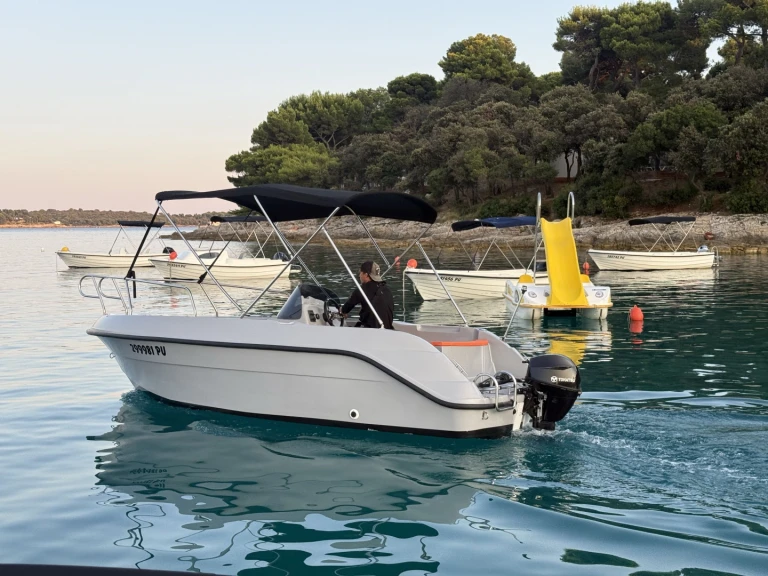 Wynajem Motorówka w Pula - sport-mare Luka