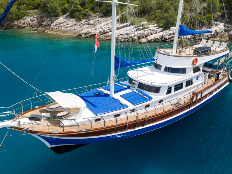 Wynajem łodzi Custom Made Saint Luca w Omis na SamBoat 