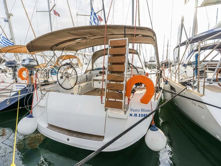 Wynajem łodzi Jeanneau Sun Odyssey 519 w Neo Klima na SamBoat 
