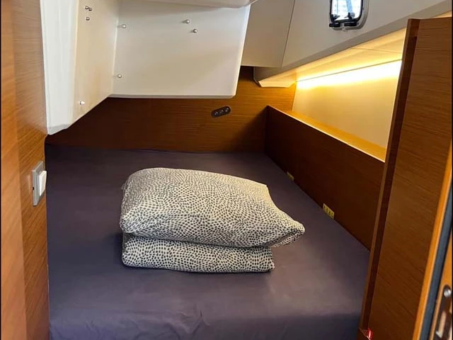 Wynajmij Jeanneau Sun Odyssey 380 w Gouvia