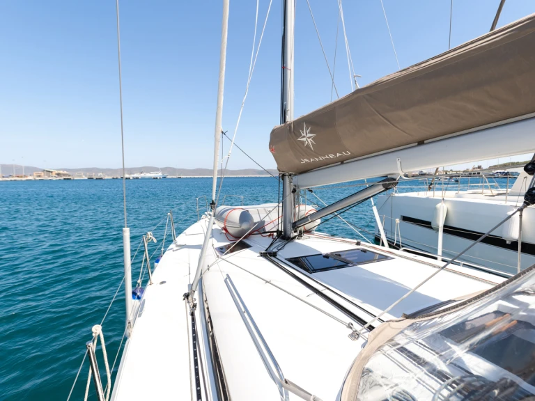 Wynajem Żaglowiec w Lavrio - Jeanneau Sun Odyssey 440