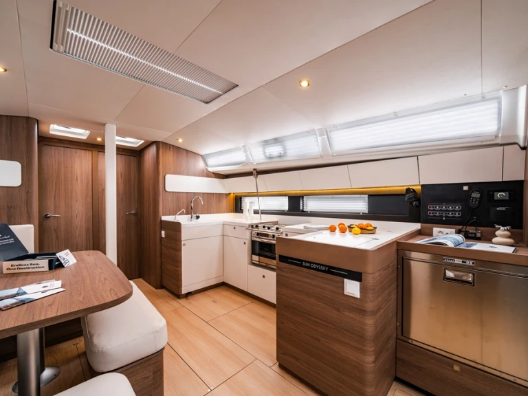Wynajem łodzi Piso Livadi tanio Sun Odyssey 455