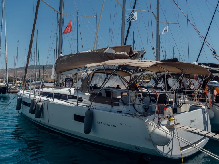 Wynajem łodzi Nea Peramos tanio Sun Odyssey 490