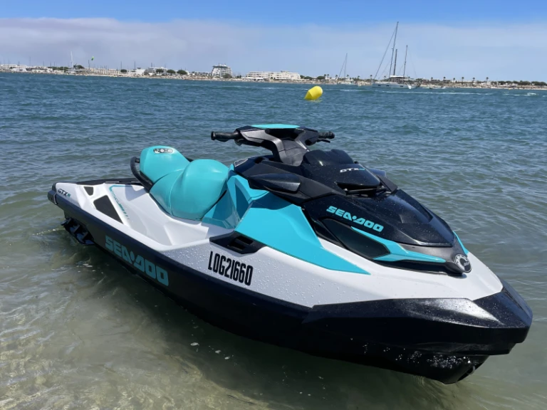 Wynajem Jet ski w Le Grau-du-Roi - Sea-Doo GTX 