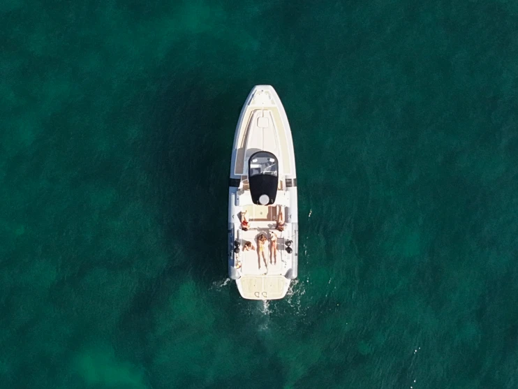 Wynajem łodzi Pirelli PZero 1100 Cabin w Puerto De Barbate na SamBoat 