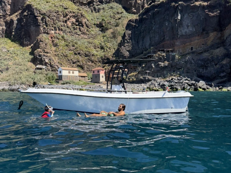 Wynajem łodzi Meta Boats 650 Open w Porto do Funchal na SamBoat 