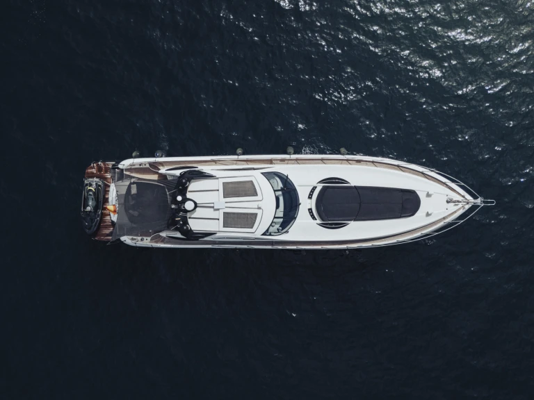 Wynajem Luksusowy jacht Sunseeker z patentem 