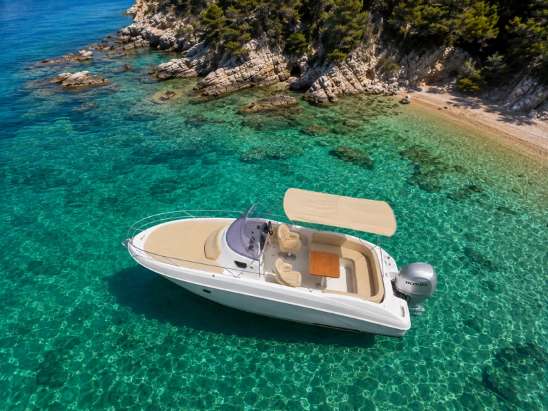 Wynajmij Bénéteau Flyer 750 Sun Deck w Mandelieu-la-Napoule