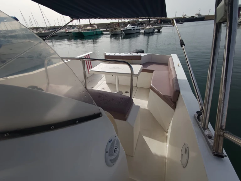 Wynajem łodzi Shiren Shiren 27 CC w Garrucha na SamBoat 
