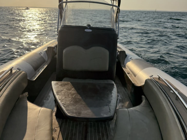 Łódż półsztywna do wynajmu w Arcachon w najlepszej cenie