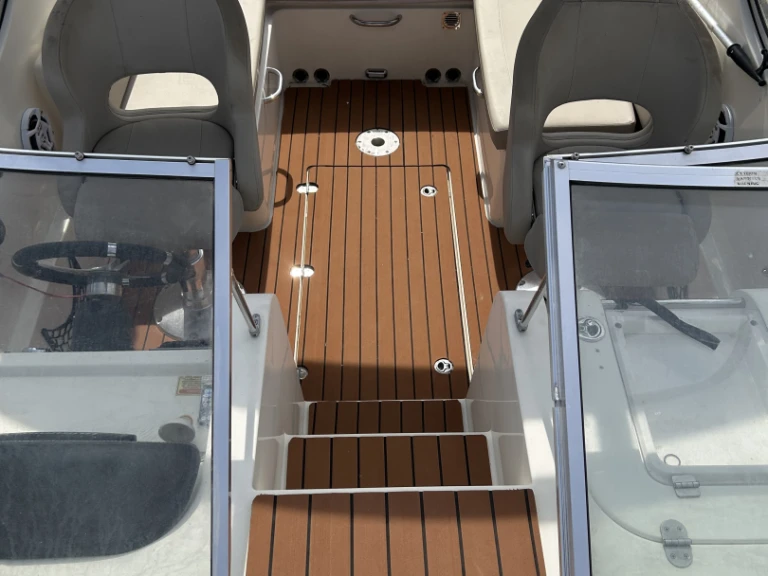 Wynajem w Meaux- Quicksilver Activ 645 Cabin na SamBoat