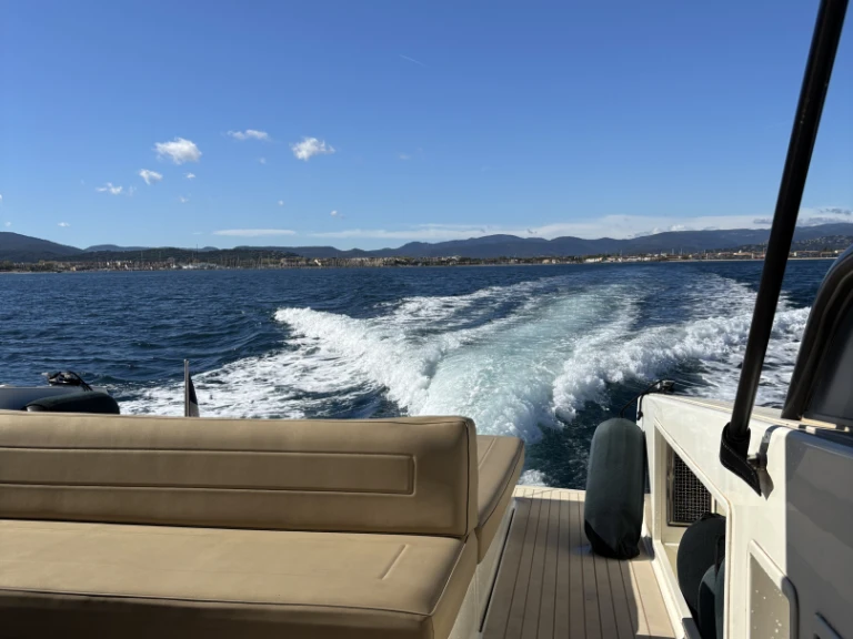 Wynajem łodzi VanDutch VanDutch 40 w Saint-Tropez na SamBoat 
