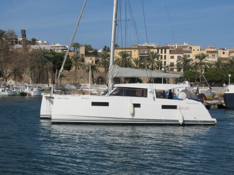 Katamaran do wynajmu w Port-Saint-Louis-du-Rhône w najlepszej cenie