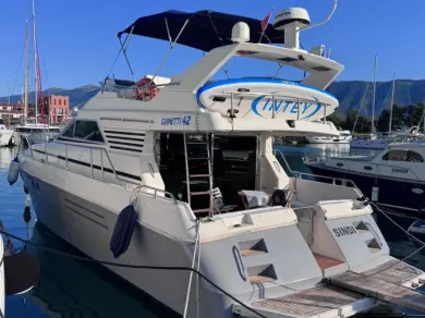 Wynajem Motorówka w Rrethi i Vlorës - Ferretti Altura 39