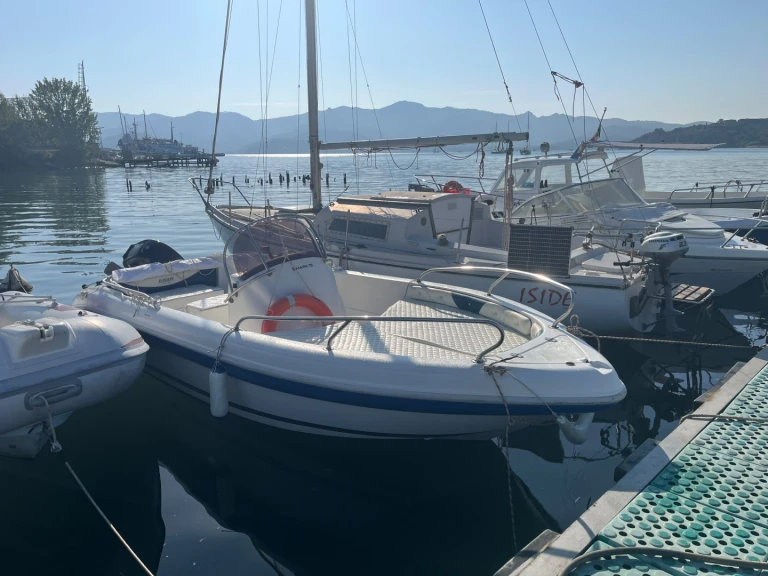 Wynajem łodzi Ranieri Soverato 565 w Portoferraio na SamBoat 