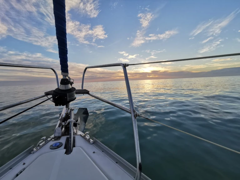 Wynajem łodzi Cádiz tanio Bavaria 37.2