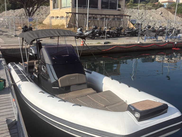Wynajmij Łódż półsztywna z lub bez skippera Brig w Cavalaire-sur-Mer
