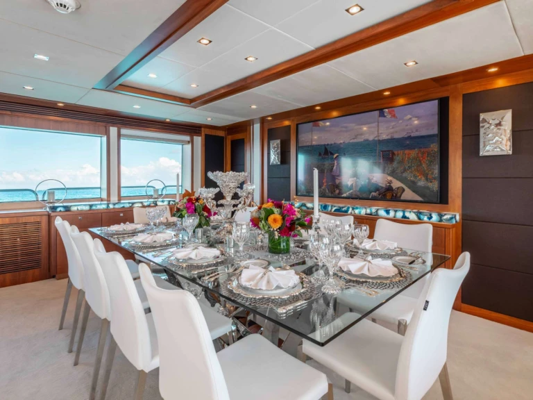 Wynajem Luksusowy jacht Sunseeker z patentem 