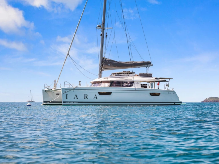 Fountaine Pajot IARA między profesjonalistami a osobami prywatnymi w Brytyjskie Wyspy Dziewicze