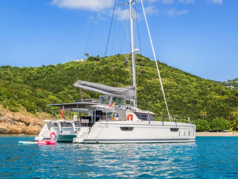 Wynajem Luksusowy jacht w Brytyjskie Wyspy Dziewicze - Fountaine Pajot IARA