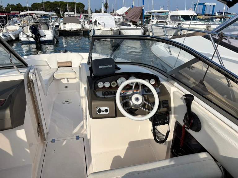 Wynajmij Motorówka z lub bez skippera Régal w Golfe-Juan