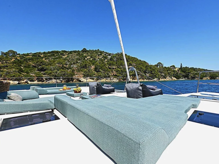 Wynajmij Katamaran z lub bez skippera Lagoon w Athens Marina