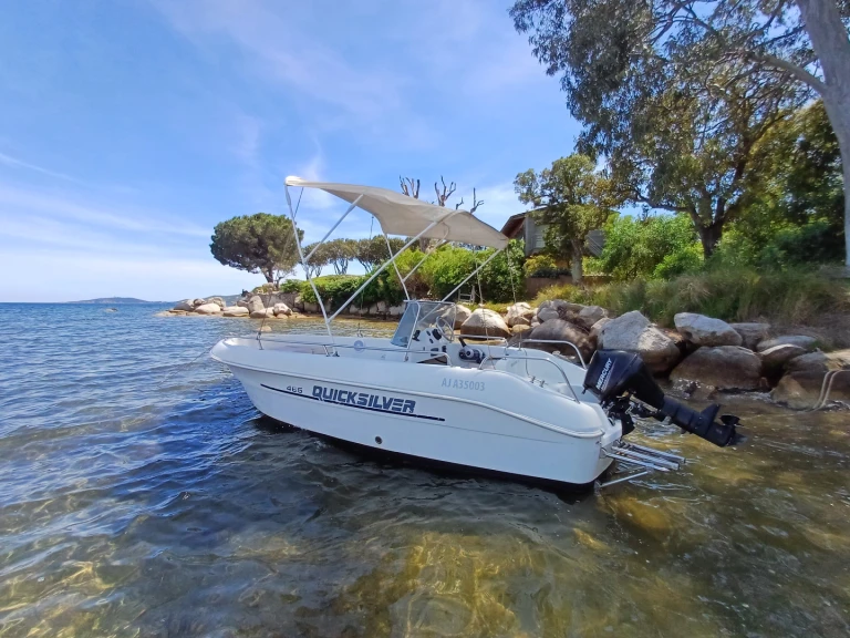 Wynajmij Motorówka z lub bez skippera Quicksilver w Porto-Vecchio
