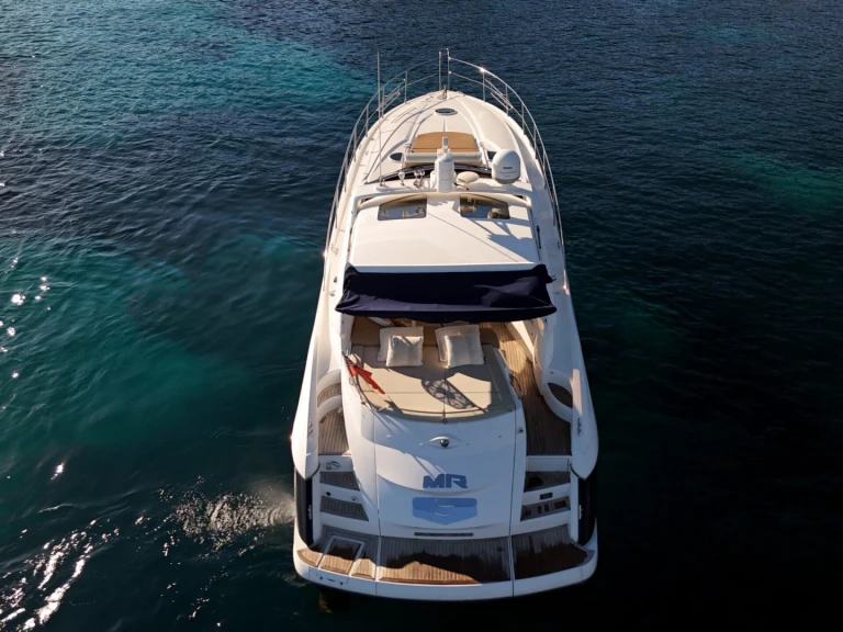 Wynajem Luksusowy jacht Sunseeker z patentem 