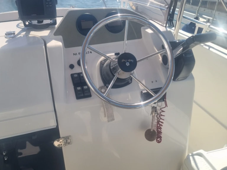 Wynajem łodzi Saint-Laurent-du-Var tanio Pacific Craft 545 Open