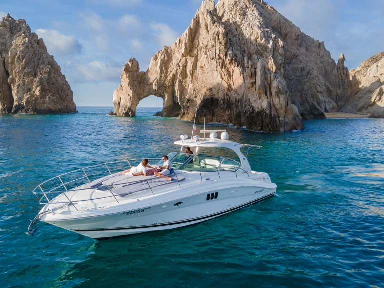 Wynajem łodzi Cabo San Lucas tanio Sea Ray 450 Sundancer