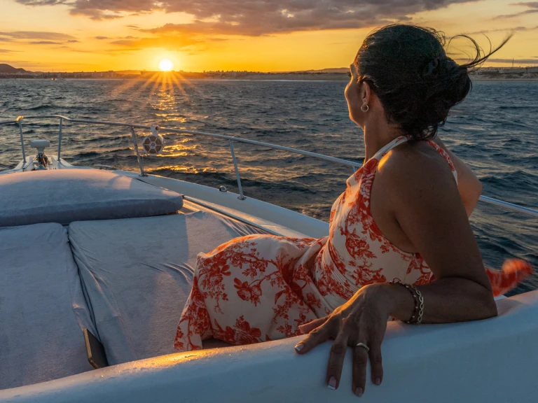Wynajem łodzi Sea Ray Sea Ray 450 Sundancer w Cabo San Lucas na SamBoat 
