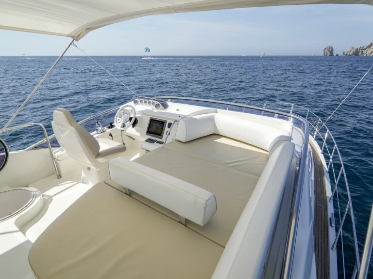 Wynajmij Motorówka z lub bez skippera Azimut w Cabo San Lucas