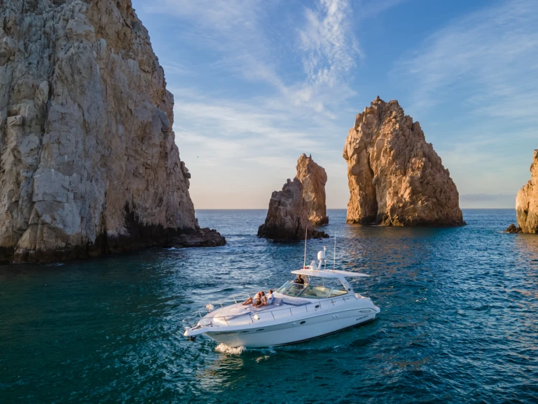 Wynajmij Sea Ray Sea Ray 460 Sundancer w Cabo San Lucas