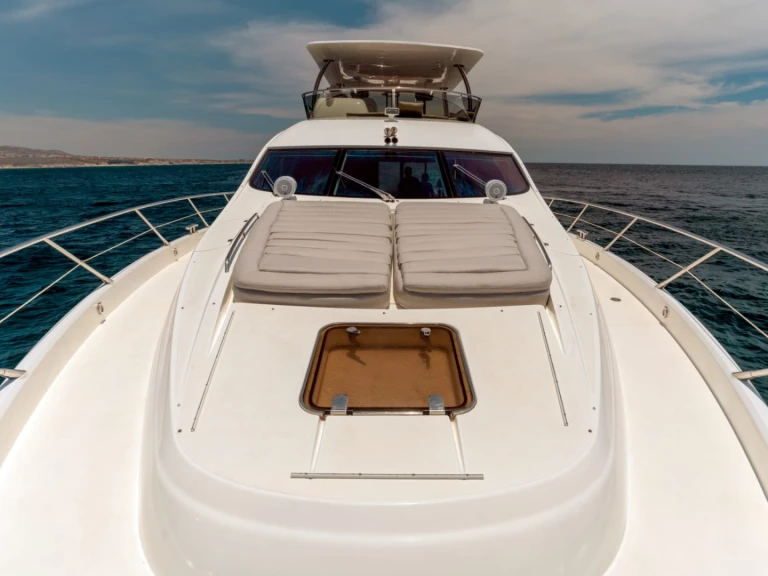 Wynajem Luksusowy jacht Sunseeker z patentem 