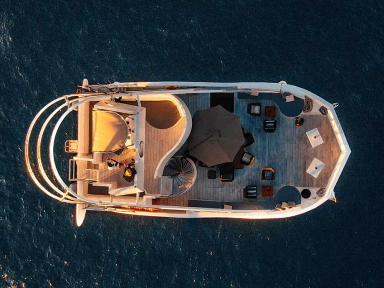 Wynajem Motorówka w Cabo San Lucas - Pelican Luxury Motor Yacht
