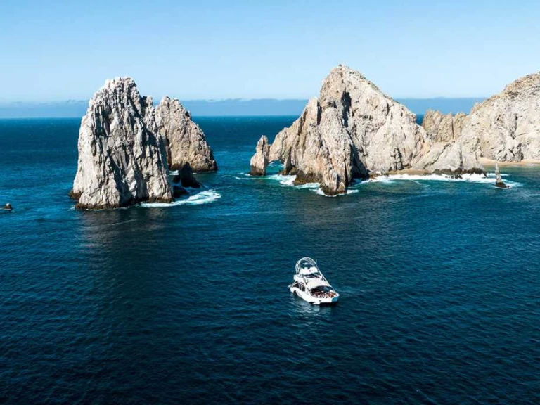 Wynajmij Pelican Luxury Motor Yacht w Cabo San Lucas