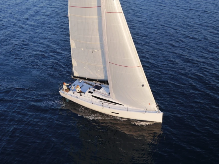 Wynajem w Betina- Elan E4 na SamBoat