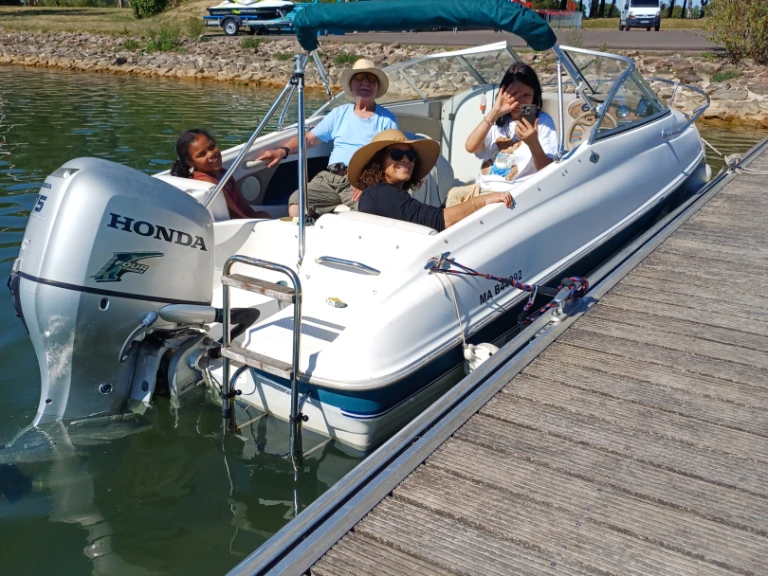 Wynajem łodzi Bayliner Bayliner 1802 Capri Cuddy w Dienville na SamBoat 