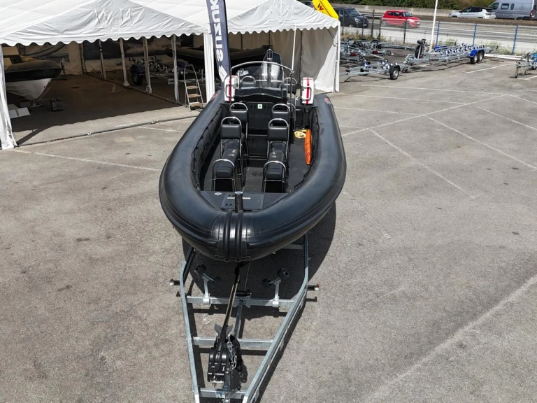 Wynajem łodzi Searib's SR 8.60 PRO w Vannes na SamBoat 