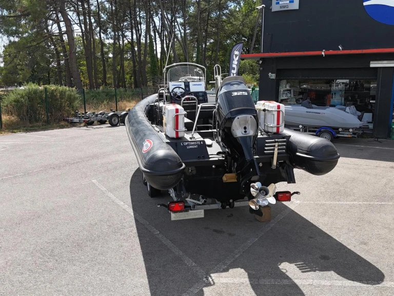 Wynajem Łódż półsztywna w Vannes - Searib's SR 8.60 PRO