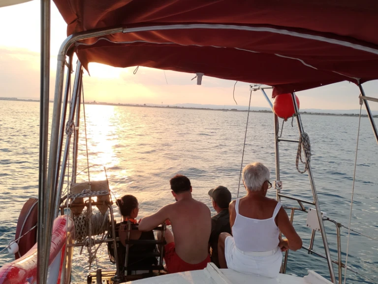 Wynajem Żaglowiec Kit Marine z patentem 