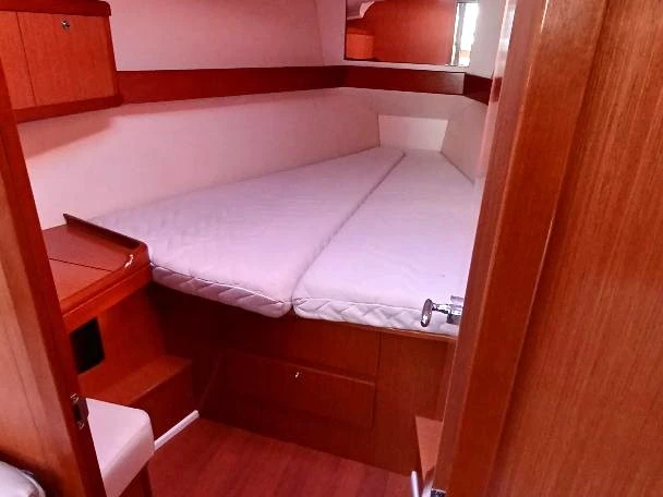 Wynajem Żaglowiec w Porto Ercole - Bénéteau Oceanis 37