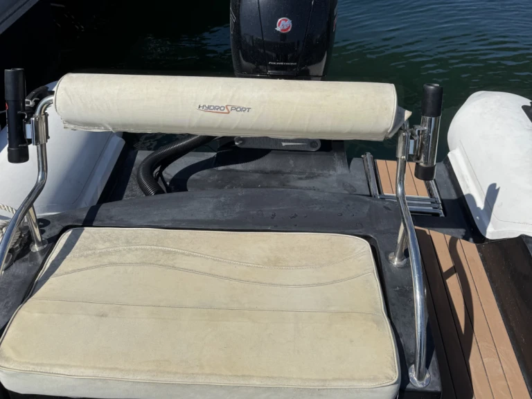 Wynajmij Łódż półsztywna z lub bez skippera Hydrosport w La Forêt-Fouesnant