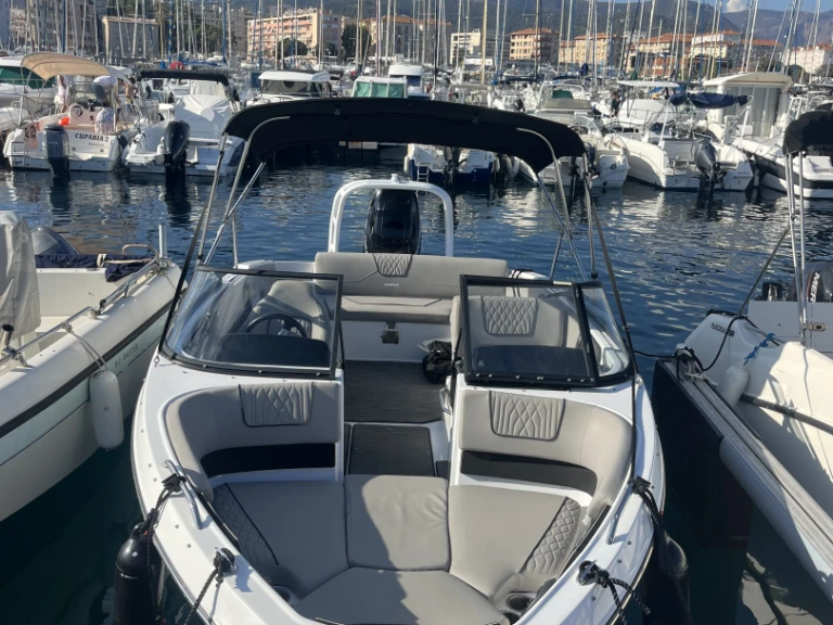 Wynajem łodzi Ajaccio tanio GT 225