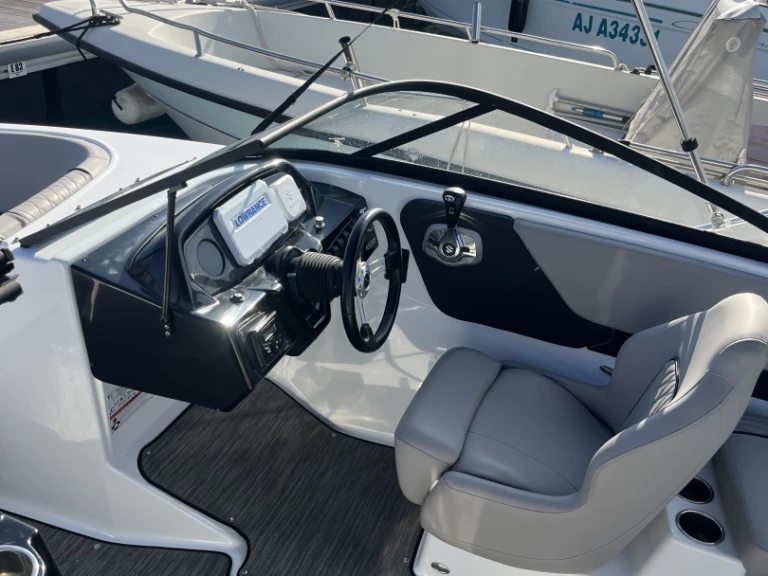 Wynajem Motorówka w Ajaccio - Glastron GT 225