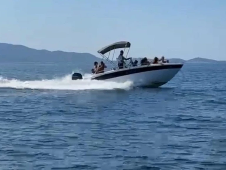 Motorówka do wynajmu w Portoferraio w najlepszej cenie