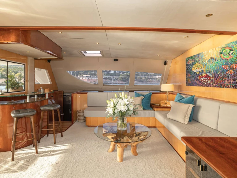 Wynajmij Matrix Yachts KINGS RANSOM w Neapol