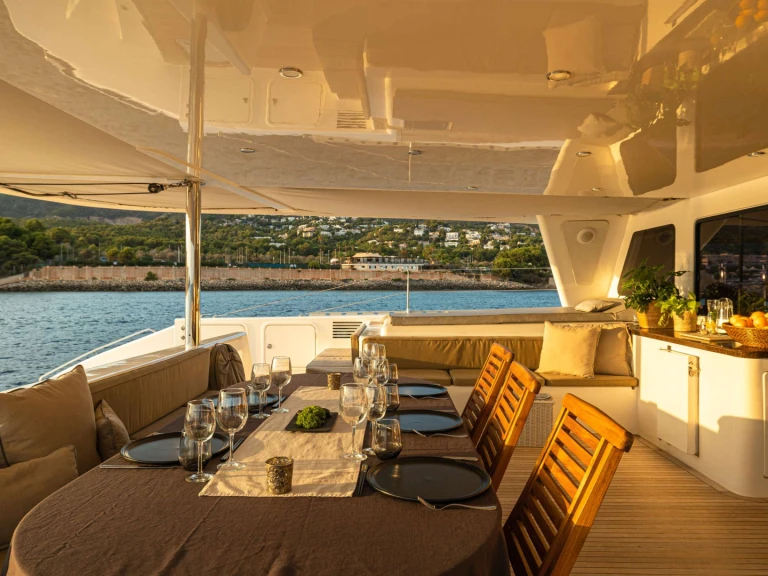 Wynajem łodzi Matrix Yachts KINGS RANSOM w Neapol na SamBoat 