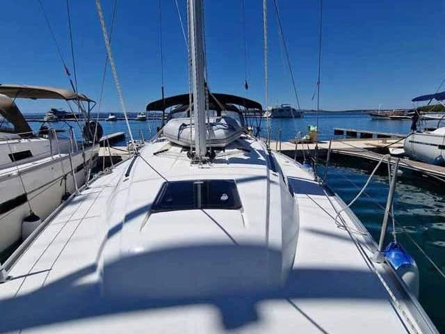 Wynajem łodzi Bavaria Cruiser 37 w Pula na SamBoat 